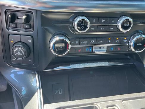 Used 2022 Ford F150 Lariat w/ Max Trailer Tow Package AWD/4WD image 16