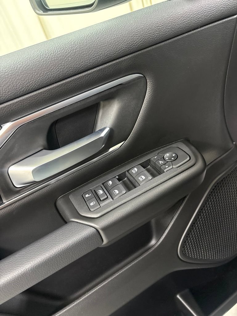 New 2026 RAM 1500 Big Horn AWD/4WD image 17