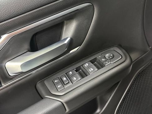New 2026 RAM 1500 4x4 Crew Cab image 17