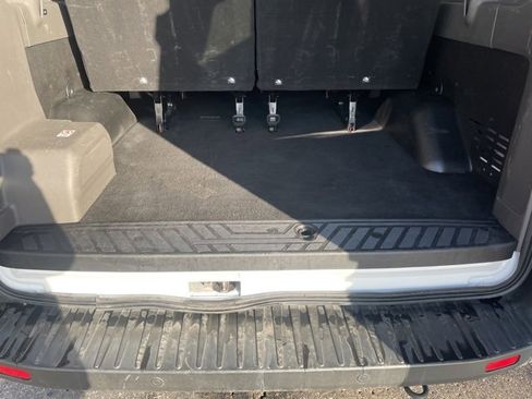 Used 2023 Ford Transit 350 XLT image 11