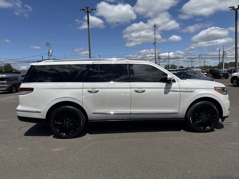 Certified 2023 Lincoln Navigator L Reserve AWD/4WD image 6