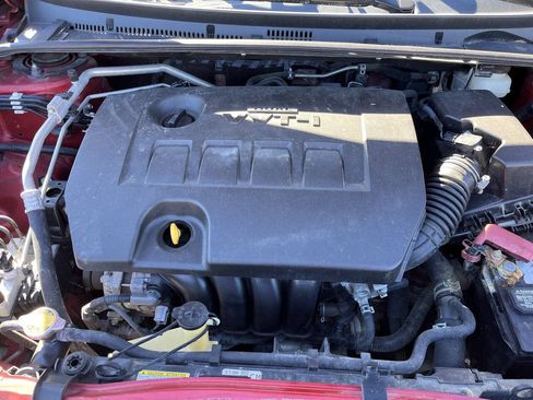 Used 2014 Toyota Corolla LE FWD image 9