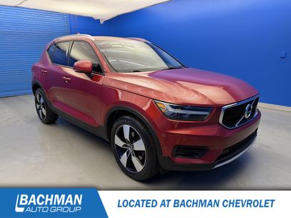 Used 2019 Volvo XC40 T5 Momentum