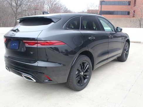 New 2026 Jaguar F-PACE R-Dynamic S image 2
