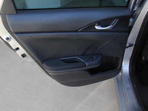 Used 2017 Honda Civic EX image 21