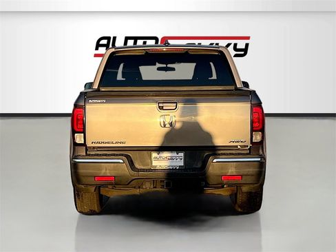 Used 2017 Honda Ridgeline RTL image 6