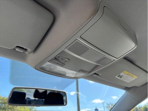 Used 2017 Volkswagen Jetta S image 19