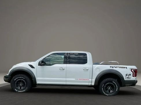 Used 2018 Ford F150 Raptor w/ Equipment Group 802A Luxury AWD/4WD image 3