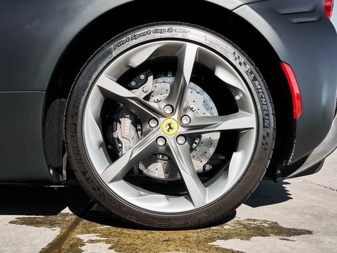 Used 2023 Ferrari SF90 Stradale image 34