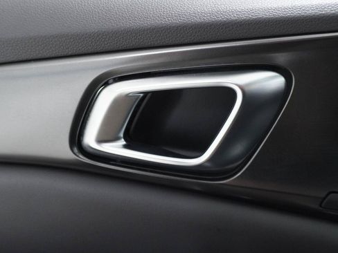 Used 2026 Kia Carnival SX w/ SX Dark Edition Package FWD image 21