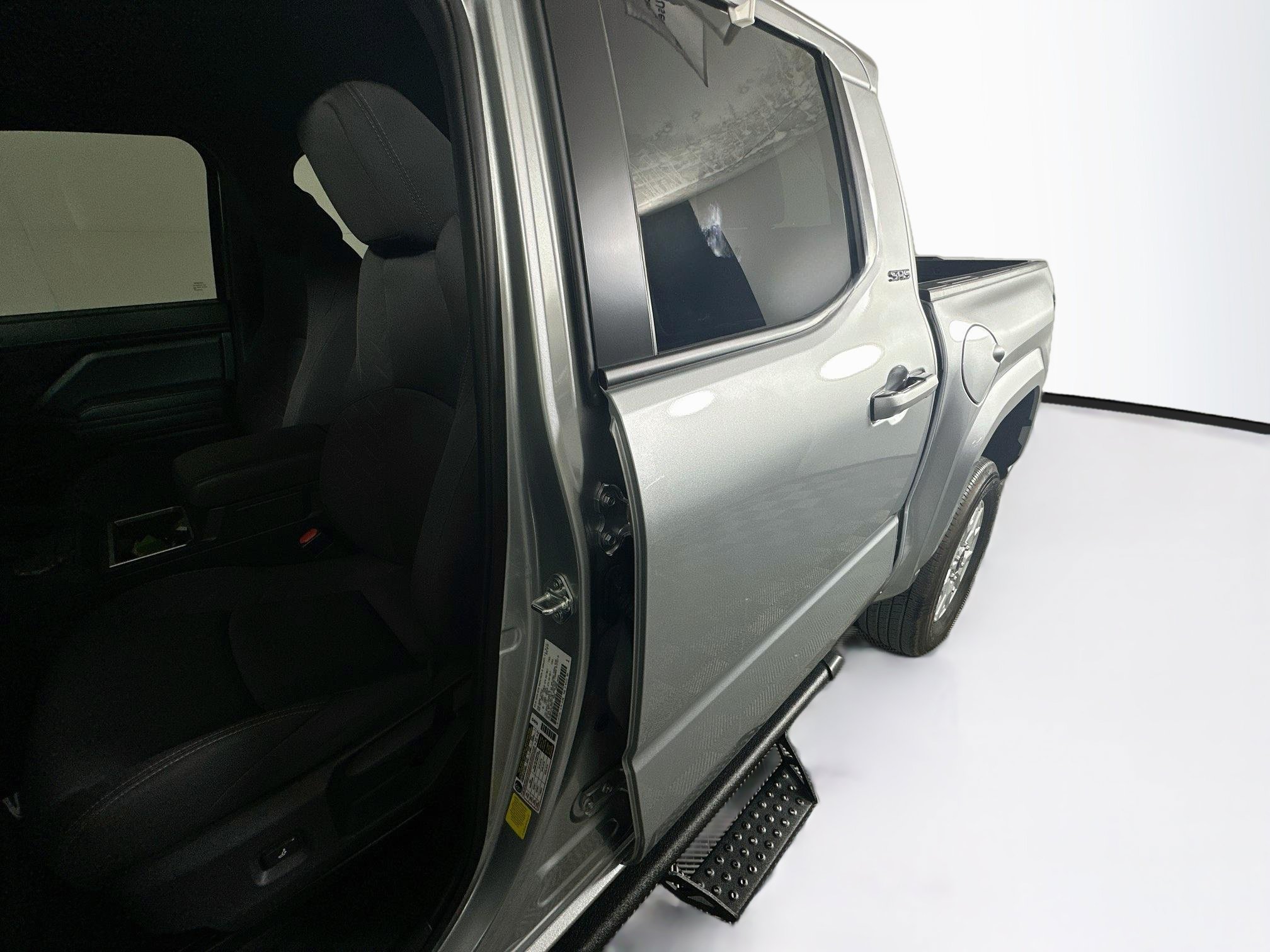 Used 2025 Toyota Tacoma SR5 RWD image 12