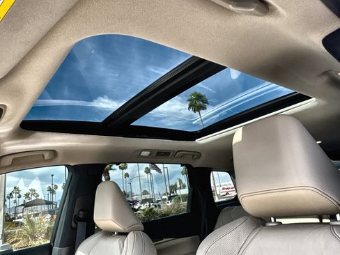 Used 2023 INFINITI QX60 Sensory w/ Vision Package image 19