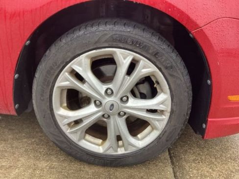 Used 2012 Ford Fusion SE image 8