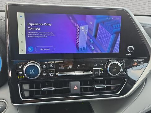 New 2026 Toyota Highlander Platinum AWD/4WD image 23