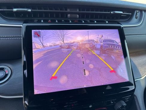 Used 2025 Jeep Grand Cherokee Limited w/ MOPAR Finishing Package image 15