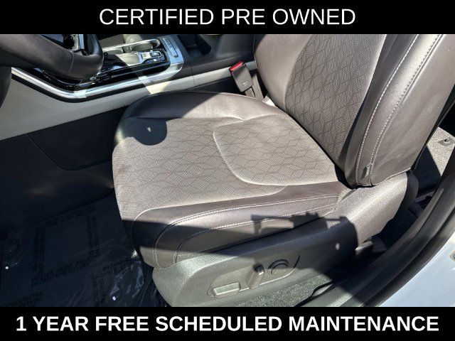 Used 2024 Kia Carnival EX FWD image 15