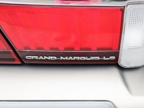 Used 1998 Mercury Grand Marquis LS image 31