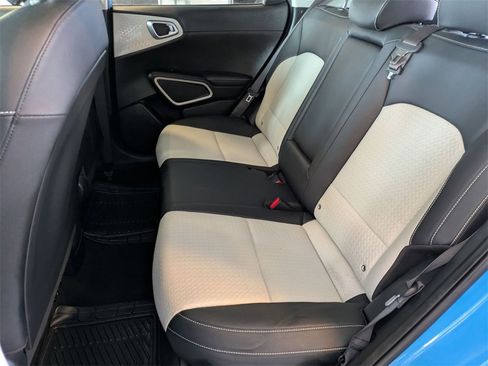 Used 2023 Kia Soul GT-Line image 18