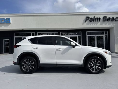 Used 2018 MAZDA CX-5 Touring w/ Preferred Equipment Package FWD image 23