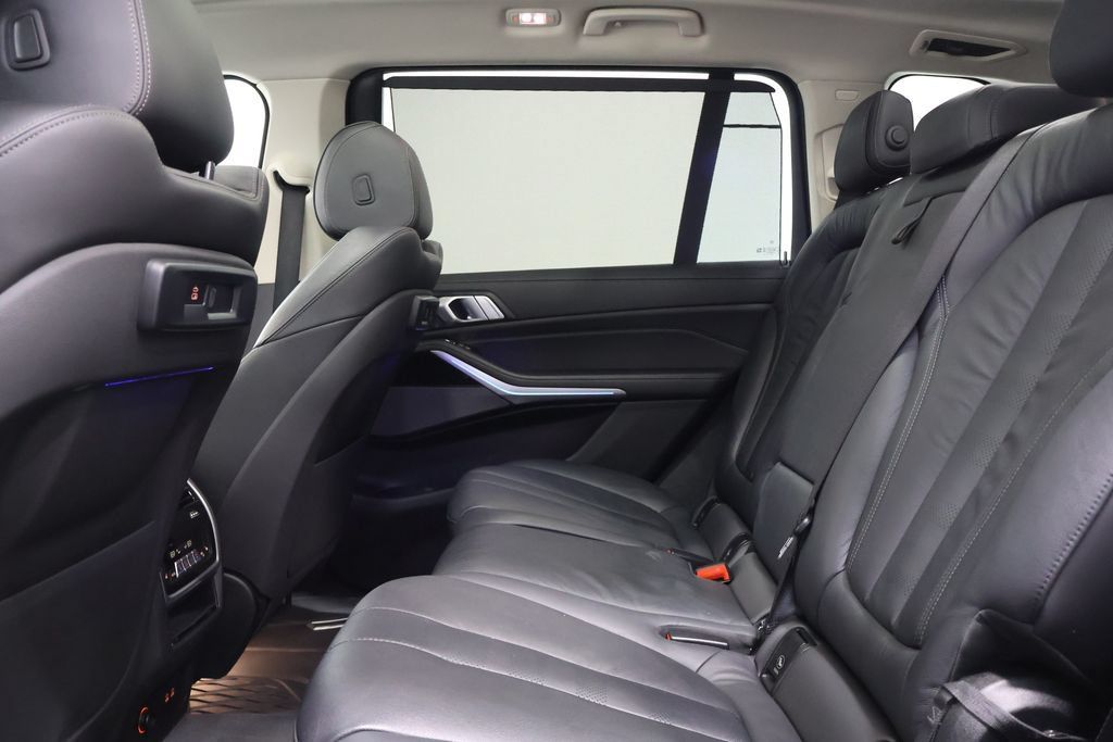 Used 2019 BMW X7 xDrive40i w/ Premium Package AWD/4WD image 27