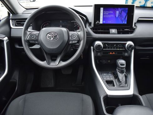 Used 2024 Toyota RAV4 LE AWD/4WD image 18