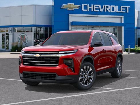 New 2026 Chevrolet Traverse LT w/ Sun and Wheel Package image 6