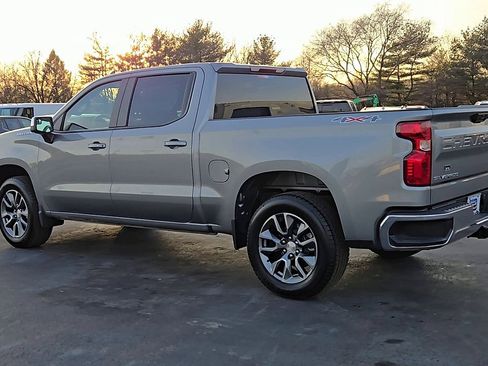 New 2025 Chevrolet Silverado 1500 LT image 2