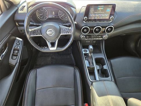 Used 2023 Nissan Sentra SR w/ SR Premium Package image 12