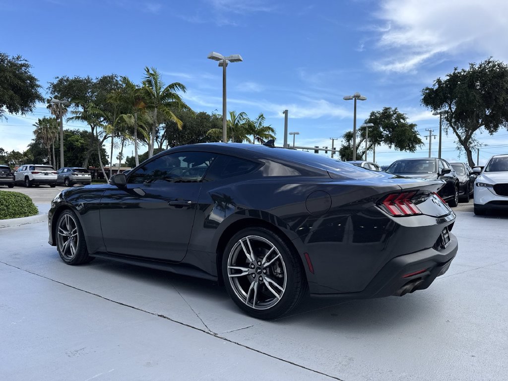 Used 2024 Ford Mustang Coupe RWD image 26