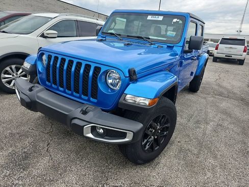 Used 2023 Jeep Gladiator Sport AWD/4WD image 5