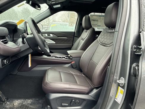 New 2026 Ford Explorer Platinum w/ LUX Leather Package image 11