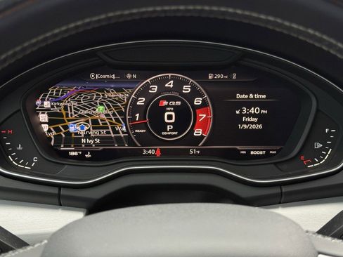 Used 2018 Audi SQ5 Premium Plus w/ Navigation Package image 19