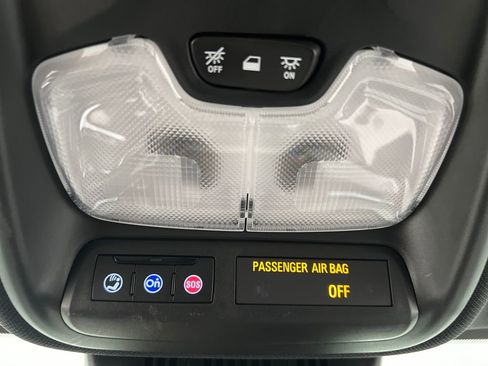 Used 2024 GMC Canyon AT4X image 57