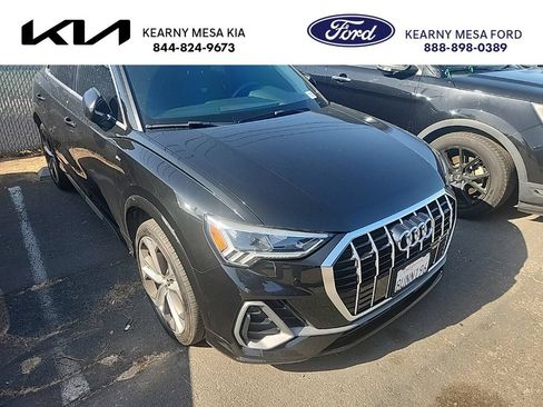 Used 2021 Audi Q3 2.0T Premium Plus w/ Premium Plus Package AWD/4WD image 1