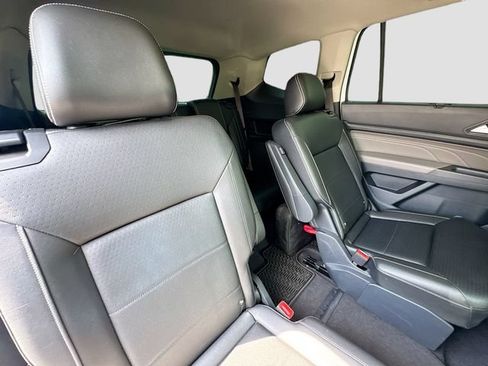 Used 2023 Volkswagen Atlas SEL AWD/4WD image 35