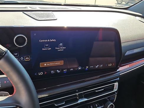 Used 2024 Chevrolet Traverse RS w/ LPO, Floor Liner Package image 18