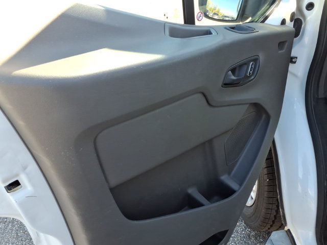 Certified 2025 Ford Transit 250 Low Roof w/ Exterior Upgrade Package RWD image 11
