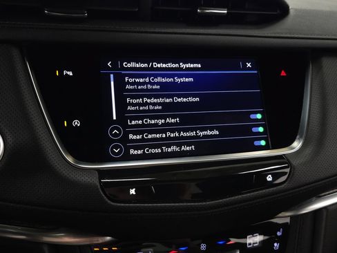 Certified 2023 Cadillac XT5 Sportv AWD/4WD image 30