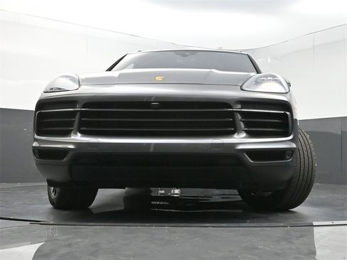 Used 2022 Porsche Cayenne S image 27