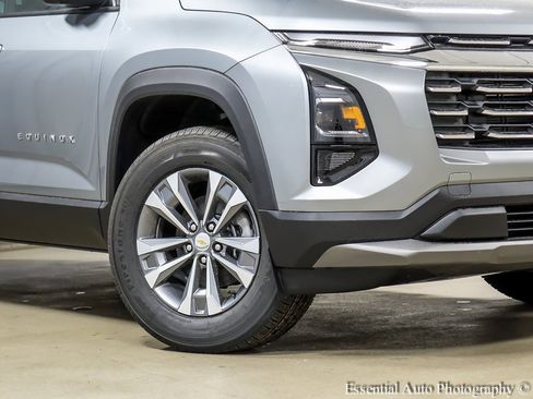 New 2026 Chevrolet Equinox LT image 4