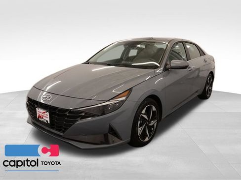 Used 2023 Hyundai Elantra Limited FWD image 5