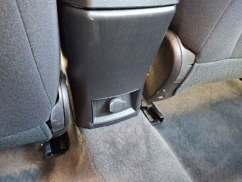 Used 2014 Chevrolet Cruze LT image 12