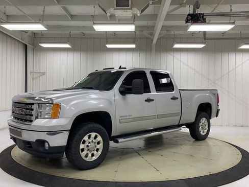 Used 2012 GMC Sierra 2500 SLE AWD/4WD image 4