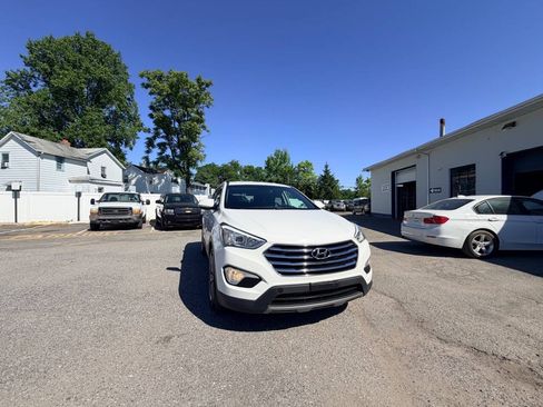 Used 2013 Hyundai Santa Fe GLS AWD/4WD image 17