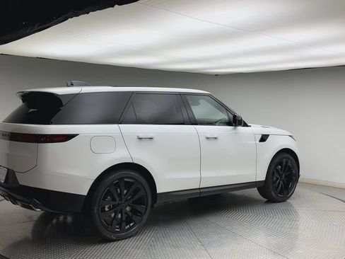 New 2026 Land Rover Range Rover Sport SE AWD/4WD image 2