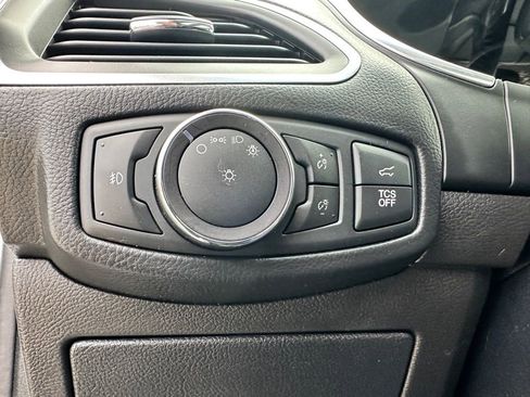 Used 2019 Ford Edge Titanium w/ Equipment Group 301A image 19