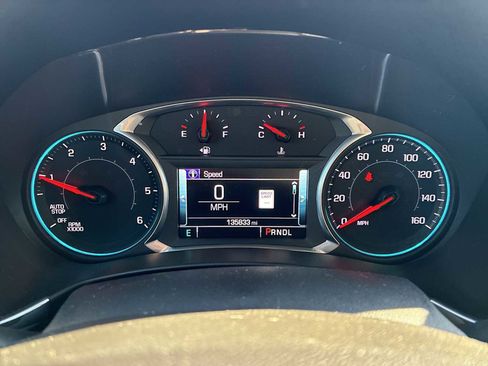 Certified 2018 Chevrolet Equinox Premier image 11