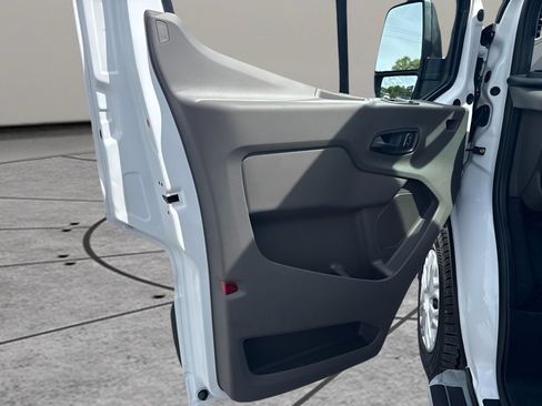 Used 2025 Ford Transit 250 Low Roof w/ Exterior Upgrade Package RWD image 9
