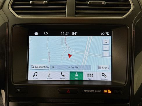 Used 2018 Ford Explorer XLT w/ Equipment Group 202A AWD/4WD image 13