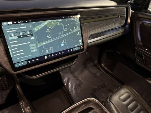 Used 2022 Rivian R1T Launch Edition image 33